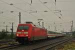 101 018-0 mit IC 1913 in Neuss Hbf am 29.05.13.