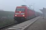 101 011-5 wartet mit dem IC 2238 nach Warnemnde in Leipzig Messe auf die Abfahrt. Aufgrund der Vollsperrung in Leipzig Hbf werden die Zge unter anderem ber Leipzig Messe umgeleitet. 27.09.2013