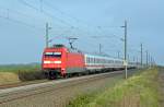 101 009 oblag am 16.11.13 die Bespannung des IC 2035 von Oldenburg nach Halle(S). Wegen der Sperrung des Leipziger Hbf an diesem Wochenende wendete der Fernverkehr statt in Leipzig in Halle(S).