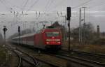 Hier zu sehen 101 078-4 beim rumpeln durch den Zossener Bahnhof, welcher zur Zeit eine einzige Baustelle ist. Hier der alte Zustand am 24.11.12