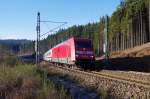 101 018 DB Fernverkehr mit IC 2208 am 31.12.2013 bei Steinbach am Wald gen Saalfeld. 