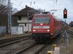 Als Lz aus Stralsund kommend traf 101 096,am 15.Februar 2014,in Binz ein um den EC 379 nach Brno zuübernehmen.