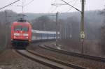 101 029-7 mit dem EC 378 aus Bratislava nach Stralsund in der Oberauer Kurve.