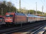CNL  Capella   von München fährt am 16.04.14 in Berlin-Wannsee ein. In gut einer Woche fährt der letzte Autozug von Berlin nach München, dann stellt ihn die DB auf LKWs um.