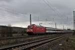 Am 28.02.2014 fuhr die Hamburger 101 066-9 mit dem EC 6 (Chur HB (Kurswagen)/Zürich HB - Hamburg-Altona) durch die Bahnanlagen von Müllheim (Baden).