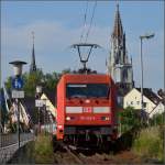 Der IC Bodensee mit Lok 101 143 auf der Konstanzer Rheinbrücke. Mai 2014.