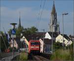 Der IC Bodensee mit Lok 101 143 auf der Konstanzer Rheinbrücke.