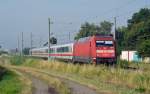 101 074 zog am 11.07.14 den IC 2238 durch Braschwitz Richtung Magdeburg.