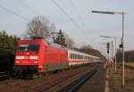 101 023 mit IC 2372 (Frankfurt [Main] Hbf–Schwerin Hbf) am 21.03.2011 in Radbruch