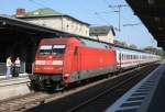 101 142 mit IC 2038 (Halle [Saale] Hbf–Oldenburg [Oldb] Hbf) am 25.09.2011 in Helmstedt