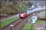 101 047  150 Jahre Deutscher Feuerwehr Verband  bespannt im Sommer 2006 einen InterCity richtung Mainz. Hier in Boppard- Hirzenach.