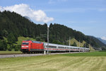 DB 101 024 mit EC 216 (Graz-Saarbrücken) am 22.07.2016 zwischen Haus im Ennstal und Schladming.