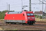 Nachschuss auf 101 006-5 als Tfzf, die den Bahnhof Bitterfeld auf Gleis 5 in südlicher Richtung durchfährt.