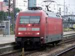 101 102 auf Solofahrt in Mnchen Hbf am 21.07.2007.