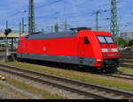 DB - Lok 101 039-6 abgestellt im Badischen Bahnhof in Basel am 14.04.2024 .... Standort des Fotografen auf dem Perron