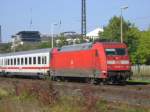 101 138 zieht am 07.10.2007 den IC 2027 von Hamburg nach Passau, hier bei Bonn-Mehlem.