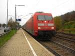 Die recht dreckige 101 083-4 steht mit dem IC 2006 nach Dortmund in St.Georgen zur Abfahrt bereit 27.10.07