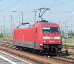 101 084-2 hat gerade den EC241  Wawel  (Hamburg-Altona -> Krakow Glowny)nach Cottbus gebracht.