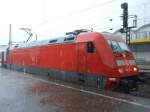 Bei strmenden Regen steht 101-107 mit IC 2329 Rtg.