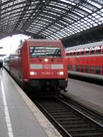 101 093-3 mit dem IC 437 in Kln HBF, 25.