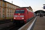 101 025 fuhr am 28.12.08 mit dem IC 2141 in den Hbf Halle(S) ein.