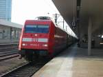 Hier ist die 101-054 mit einem IC gerade in Mannheim Hbf.