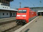 101 057 vor EC 60 nach Strasbourg, am 28.7.05 in Mnchen Hbf.