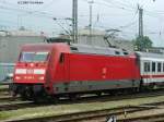101 097 steht am 02.08.2005 mit einem IC abgestellt in Kreuzlingen (Schweiz) um kurze Zeit spter ihren IC von Konstanz nach Kassel-Wilhelmshhe zu ziehen.