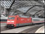 DB 101 005 steht mit einem IC im Klner Hbf bereit (23.06.2011)