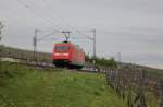 DB 101 113-7 als Tfzf 77923 von Koblenz Hbf nach Wiesbaden Hbf, am 26.04.2012 im Rheingau bei Hattenheim.