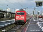 101 093 bei der Einfahrt in Stuttgart HBF am 02.02.2003
