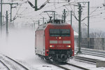 101 011 hatte einen Autoslaaptrein nach Venlo gebracht und war zum Aufnahmezeitpunkt Lz auf dem Rückweg.