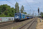 101 133 von Train Charter rollt am 02.07.26 mit dem GV 328 nach Amsterdam durch Berlin-Staaken Richtung Hannover.