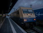 Am 03.10.2017 zog 101 112  Rheingold  den IC 1980 nach Hamburg-Altona und hielt auch in Würzburg Hbf an.