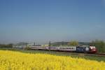 101 070 (Die Adler) mit IC 390 (schiebend) bei Mammendorf (25.04.2007)