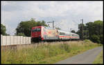 101064-4 mit Märklin Werbung ist hier bei Streckenkilometer 146 mit dem IC 140 bei Westerkappeln am 18.7.2019 um 10.03 Uhr auf dem Weg nach Bad Bentheim.