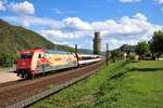 DB Fernverkehr 101 064-4 mit Märklin Werbung und einen EC aus SBB Wagen am 10.08.19 in Oberwesel