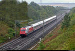 101 076-8, mit Werbung für das  CEWE Fotobuch , als IC 1911 (Linie 32) von Dortmund Hbf nach Stuttgart Hbf fährt im strömenden Regen bei Markgröningen bzw. Schwieberdingen auf der Schnellfahrstrecke Mannheim–Stuttgart (KBS 770).
Aufgenommen von einer Brücke.
[28.7.2019 | 16:33 Uhr]