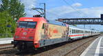 DB Fernverkehr AG [D]  101 064-4   [NVR-Nummer: 91 80 6101 064-4 D-DB] schiebt eine IC-Wagengarnitur (Dienstfahrt) durch den Bf. Saarmund am 13.05.20