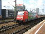 BR 101 122-0 2  China Airlines  mit IC 2049 nach Leipzig,
hier bei der Ausfahrt aus Dortmund Bhf.  