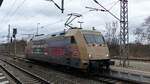 DB 101 088-3 ( 9180 6101 088-3 D-DB )  Dampfbahn Route Sachsen  wartet am 15.1.2022 in Gotha auf grünes Licht