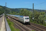 101 057-8 mit dem IC 2013 am 25.05.2026 in Niederheimbach 