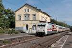 Am Dienstag, dem 07.07. um 17:38 Uhr konnte ich 101 110-5 (50 Jahre InterCity) mit IC 2012 vor dem sch�nen Bahnhofsgeb�ude in Bonn-Oberkassel ablichten.
