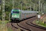 09.07.2025, 18:15 Uhr: 101 039-6 (Fahrziel Natur) mit dem letzten, mit 66+ heftig versp�teten Oberstdorfer IC 2012 aufgenommen zwischen Erpel und Linz (Rhld.) unterhalb der Erpeler Ley.