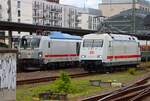 DB Fernverkehr Siemens Vectron DualMode 248 508 trifft auf 101 013-1 am 10.10.26 in Wiesbaden Hbf vom Bahnsteig aus fotografiert 