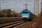 Die 101 016 UNICEF schiebt bei Dortmund-Derne den InterCity 2114, von Stuttgart Hbf nach Hamburg-Altona, Richtung Mnster (Westf). (03.02.2008)