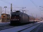 BR 101 070-1 mit EC nach Wien fhrt am  13.01.2009 in Bahnhof Dresden Neustadt ein.