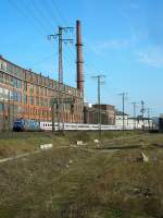 101 102 kurz vor Hannover HBF am ehemaligen Hauptgterbahnhof von Hannover, im Hintergrund die Conti, die momentan Gummiteile fr Maschienen herstellt.