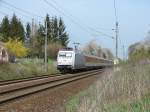 101 034 befrderte am 26.04.09 den EC 379 nach Brno. Hier Hhe Stralsund-Andershof.