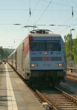 Ein Versuch von der 101 144, trotz widriger Umstnde (Gegenlicht und Bahnsteig) ein ansprechendes Bild zu bekommen.
Binz, den 24. Juni 2009